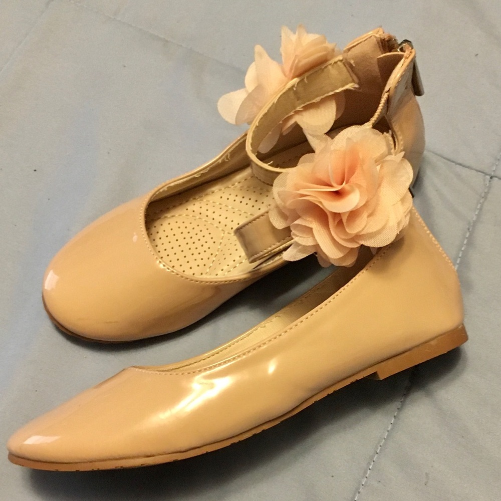 TAHARI Girls Dusty Nude Pink Patent Ballet Flat w Flower Ankle Strap Dress Shoes